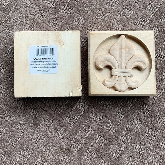 Wooden Fleur de Lis accent pieces. NWOT - Picture 2 of 3